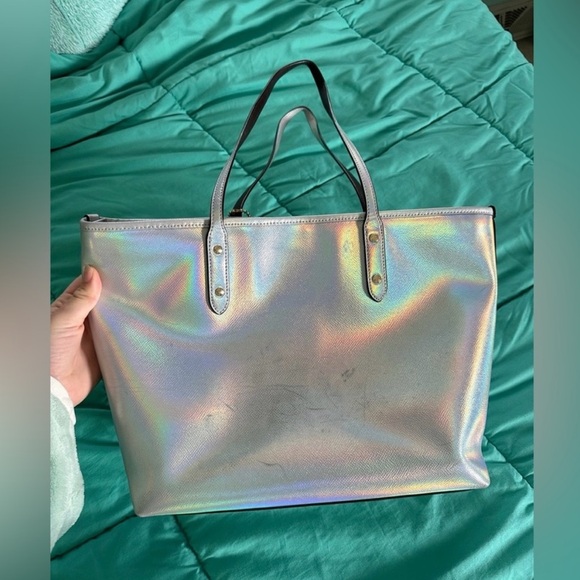 Ultra Rare Limited Edition Coach Tote Handbag Hologram Holographic Iiridescent - Picture 7 of 10